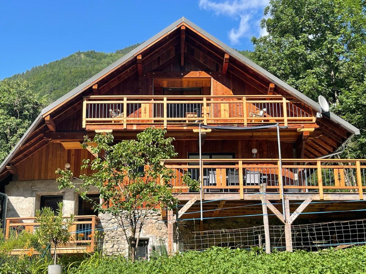 Chambres D'Hotes Les Chambres D'Elsa Albiez-Montrond Exterior foto